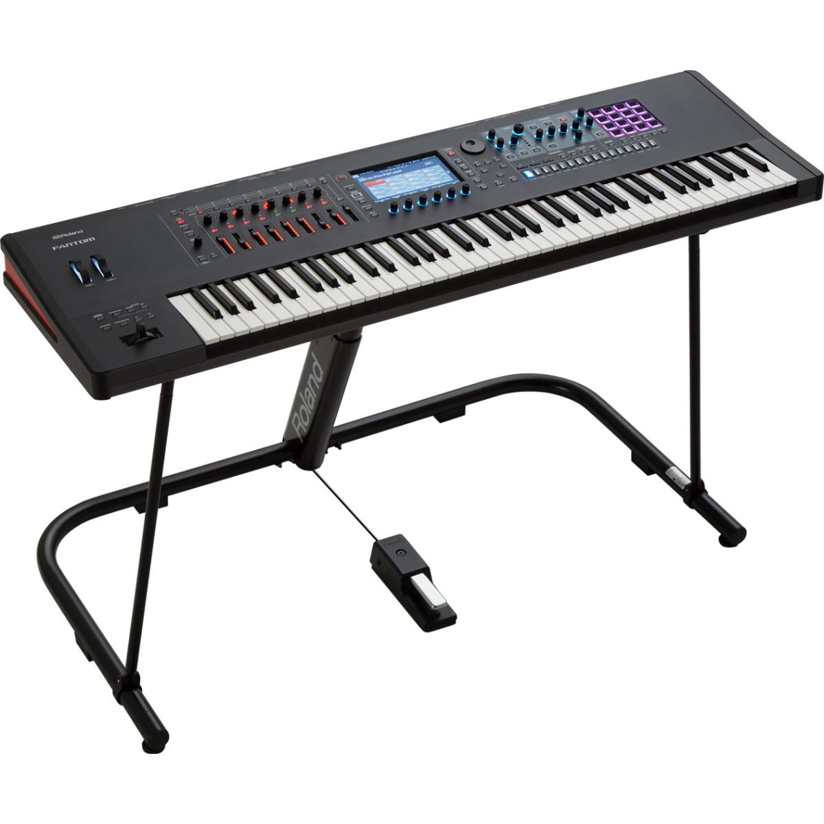 Roland Fantom 7.