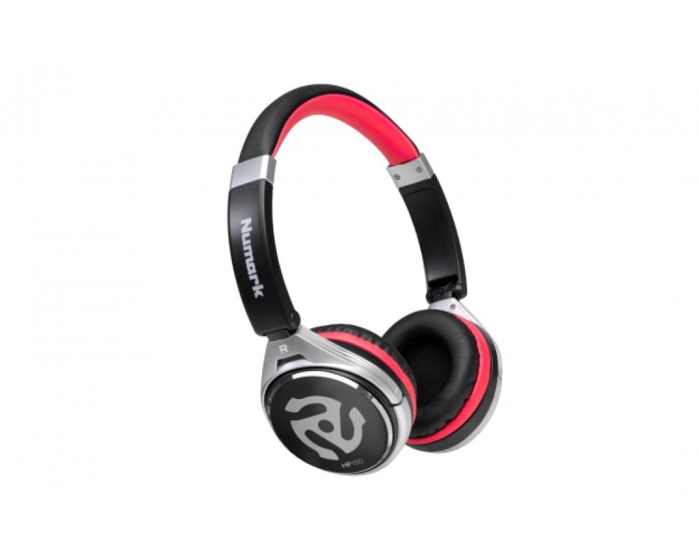 Numark HF-150.