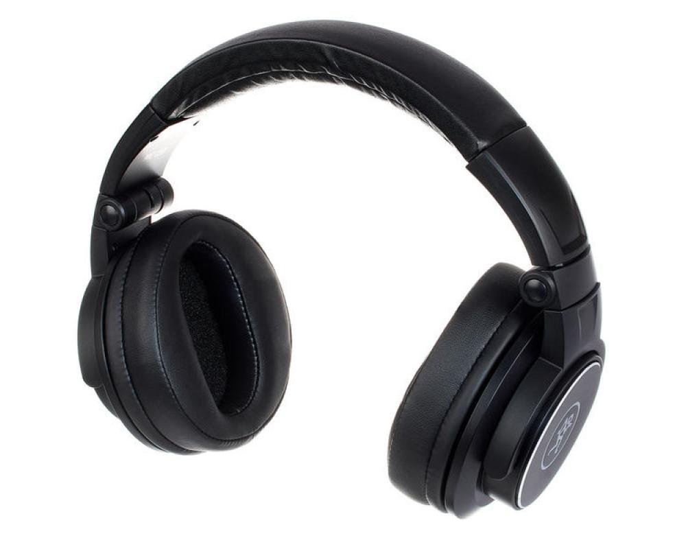 Mackie MC-150