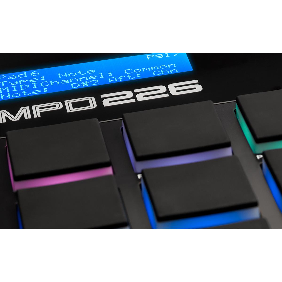 Akai MPD 226