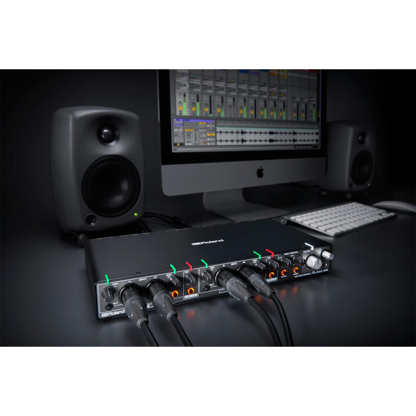 Roland Rubix44