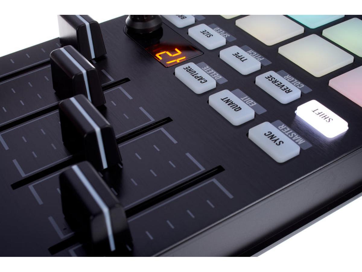 Native Instruments Traktor Kontrol X1 MkII. - BimotorDJ