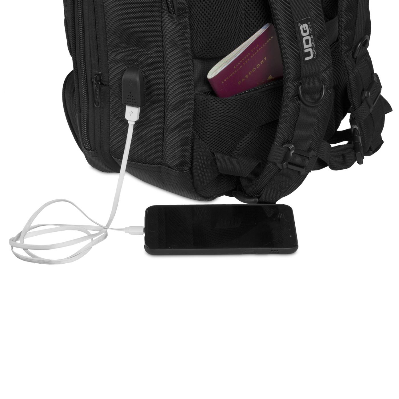 UDG Ultimate Backpack Slim Black/Orange Inside