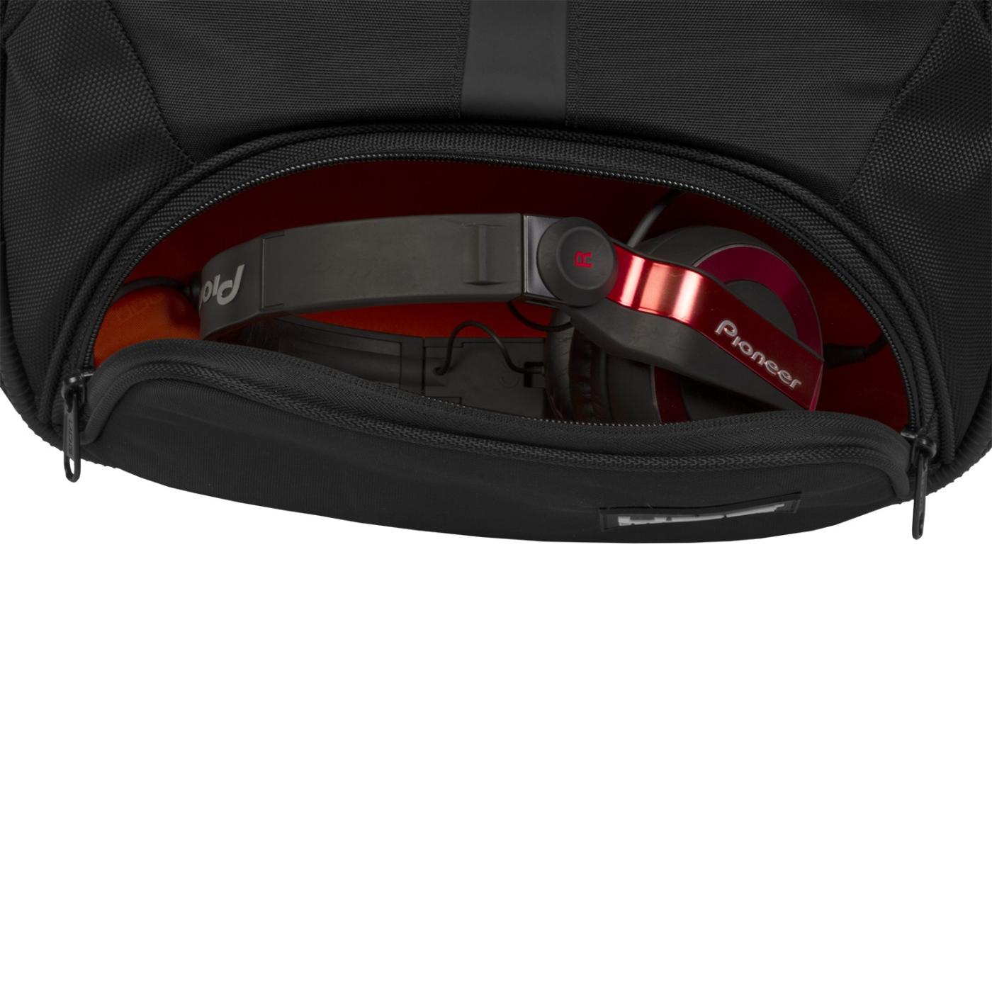 UDG Ultimate Backpack Slim Black/Orange Inside