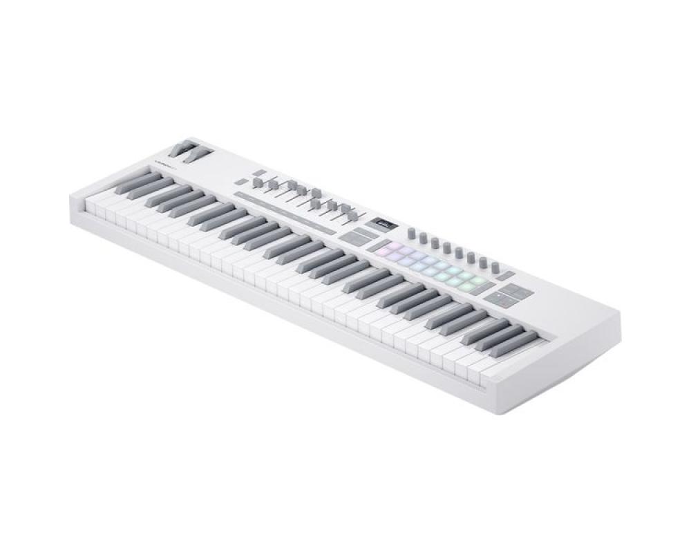 Novation Launchkey 61 MK4 White