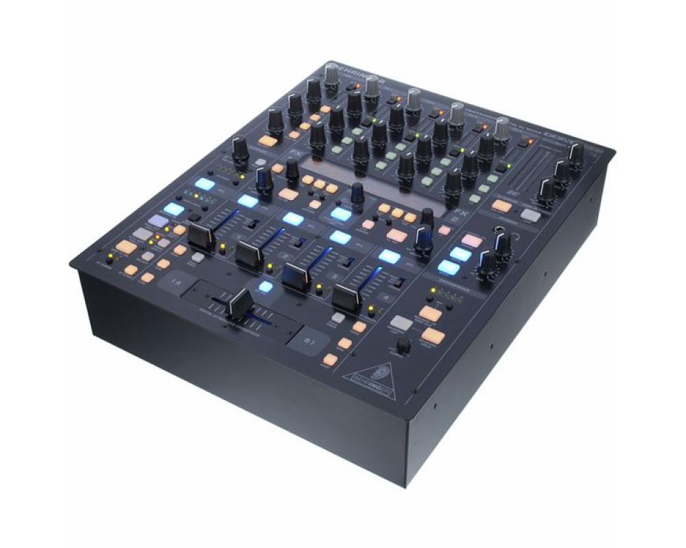 Behringer DDM4000