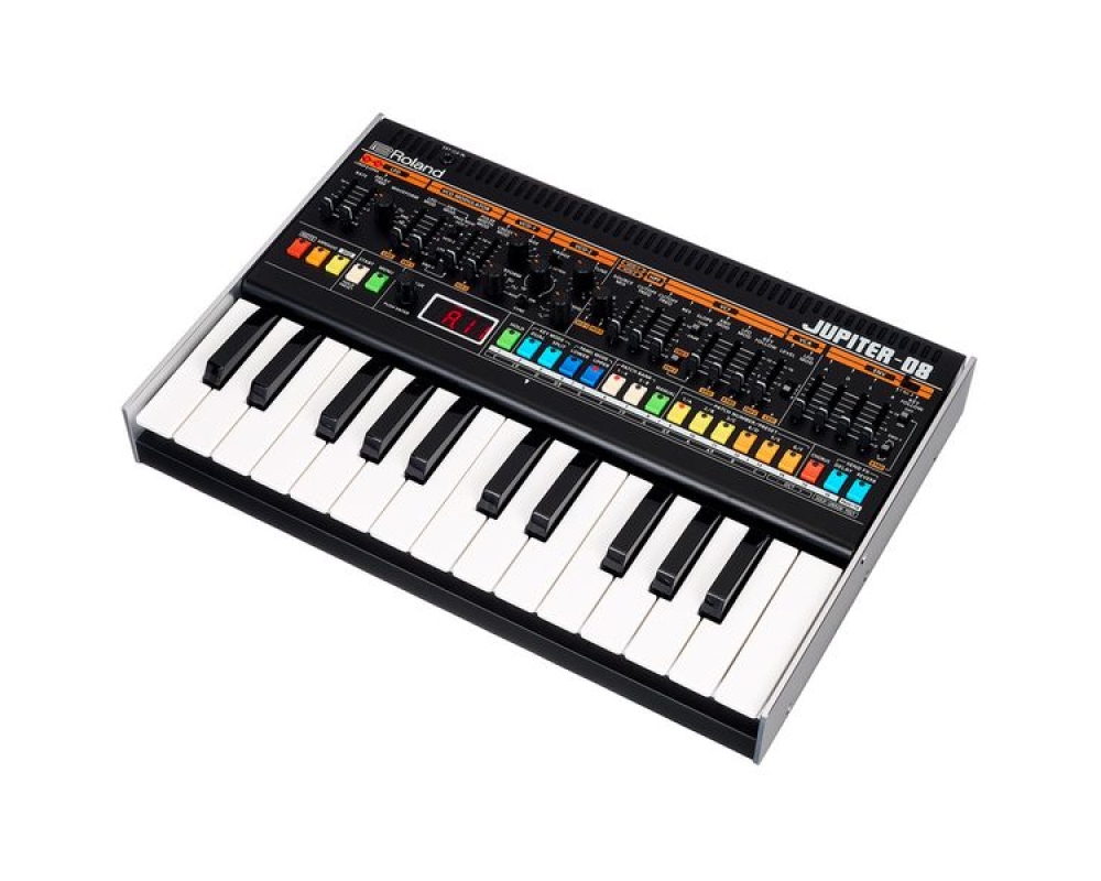 Roland Jupiter-08