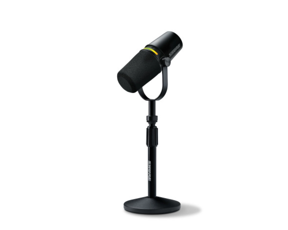 Shure MV7 Plus Podcast Kit