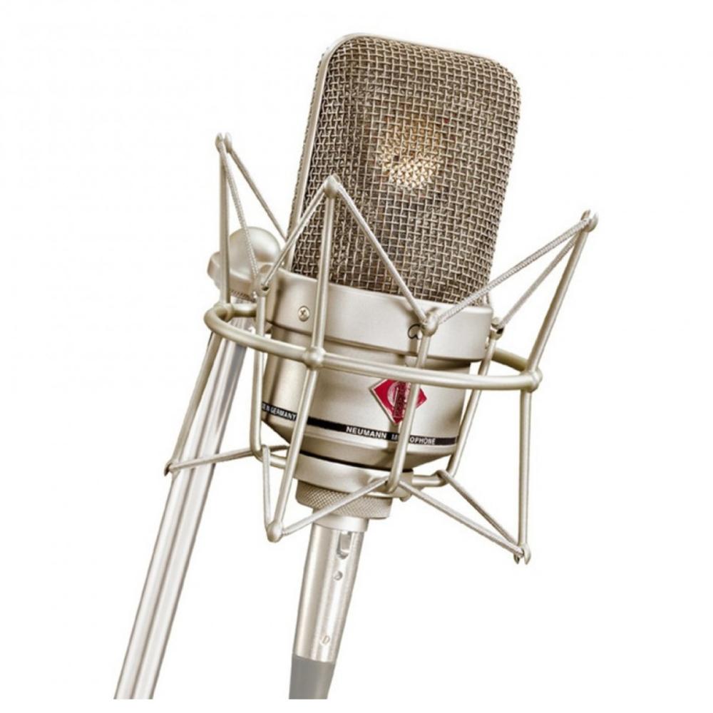 Neumann TLM 49