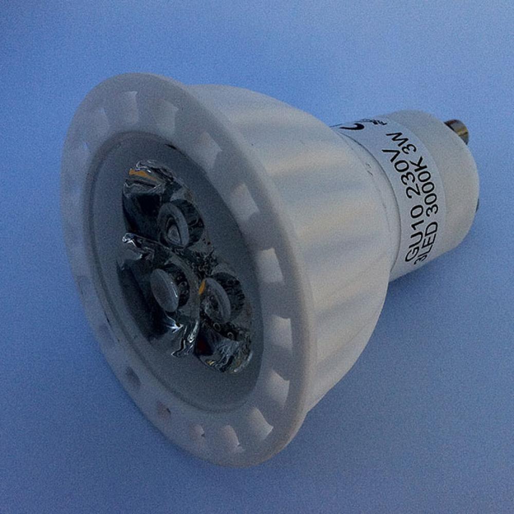 Art System 3 leds de 1w,gu10, branco quente 3000ºk, 45º, ceramica branca