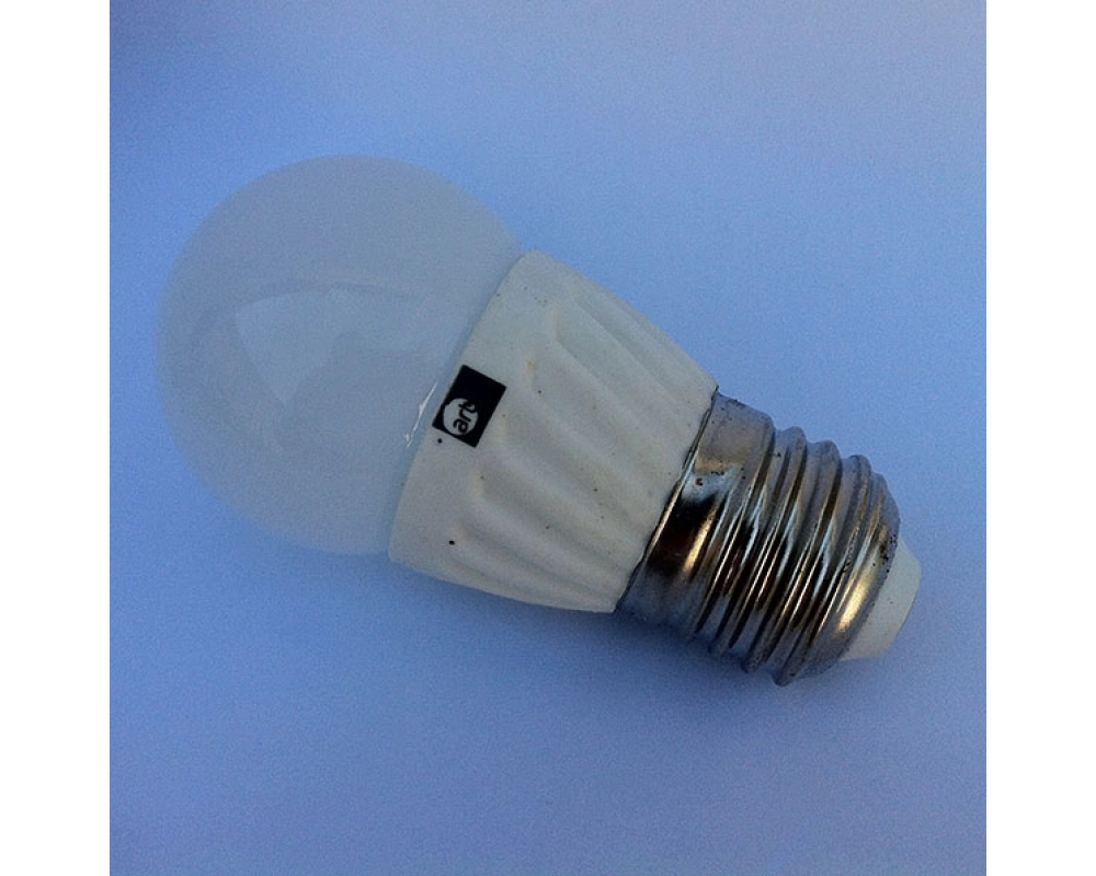 Art System 220V 3W 15 leds 3528 encaixeE27 branco quente