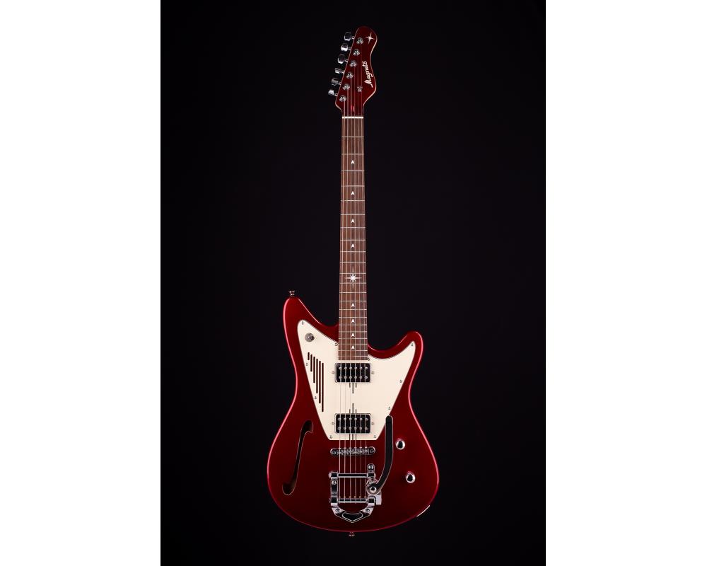 Magneto U-One Starlux Candy Apple Red with Gig Bag